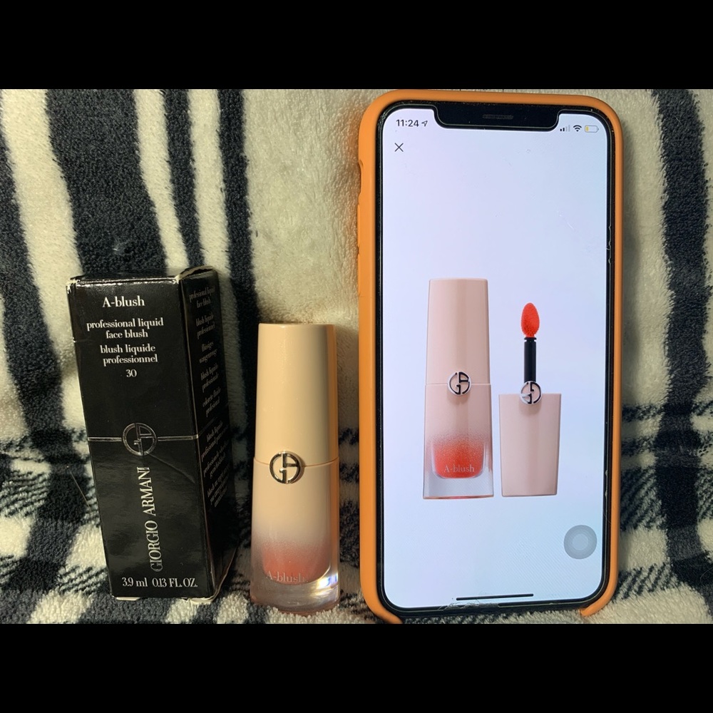 Giorgio Armani Nude A-line liquid blush 30 Peach